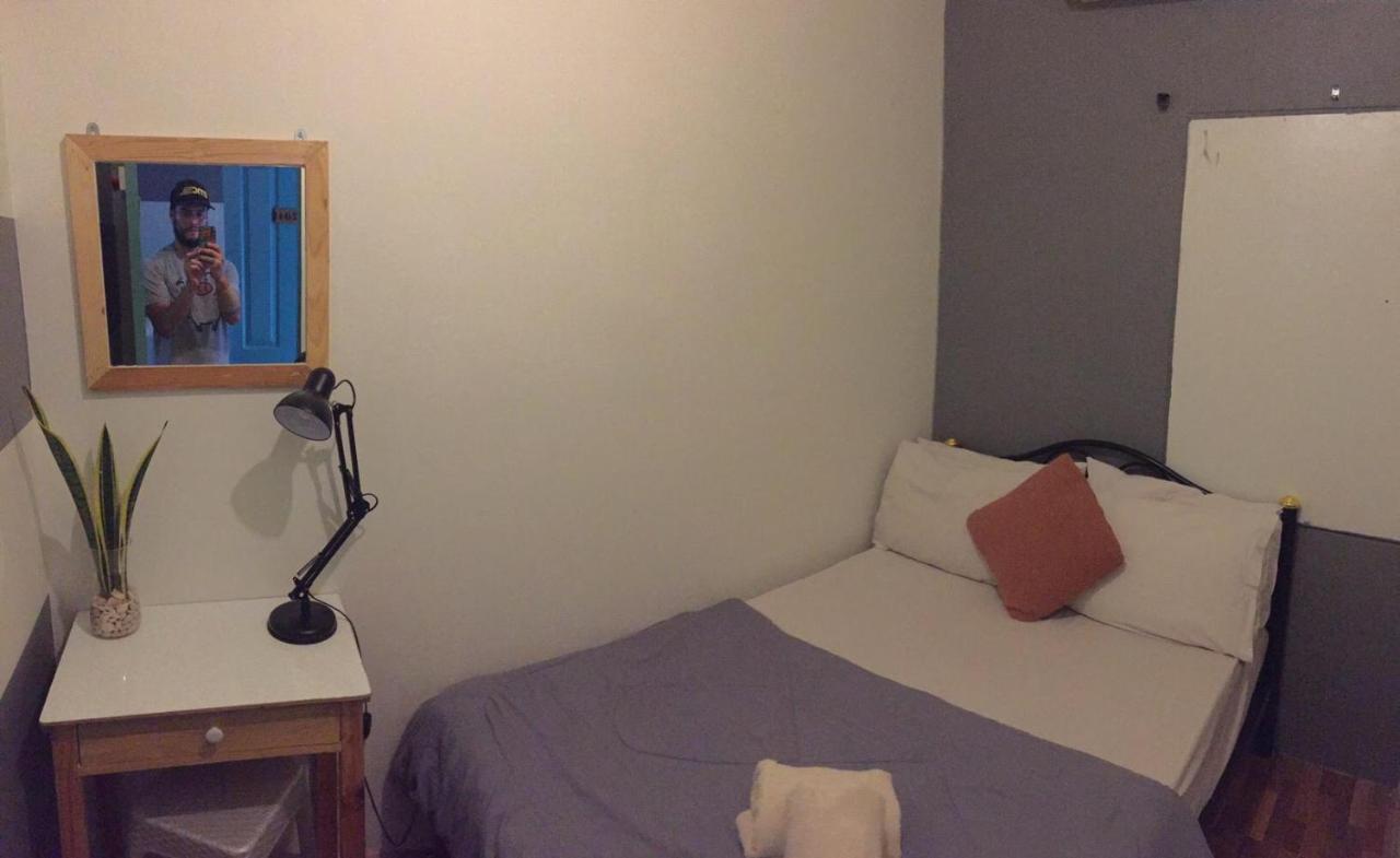 Miku Guesthouse Бангкок Екстер'єр фото